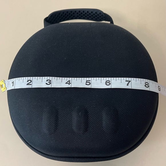 VR Headset Black Hard Shell Case - Picture 8 of 9